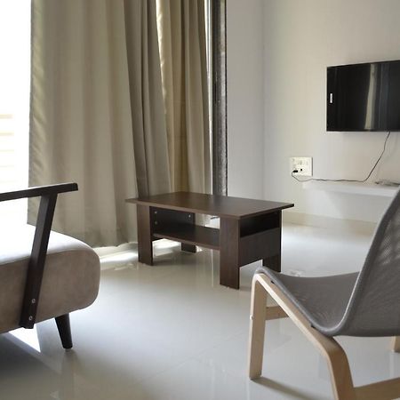 Covie Kharghar 200 Vandrarhem Navi Mumbai Exteriör bild